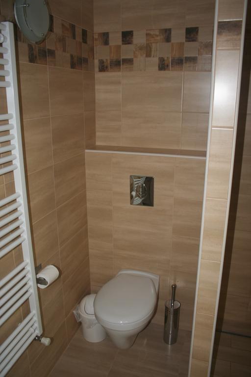 Malomko Apartman Zsira Экстерьер фото