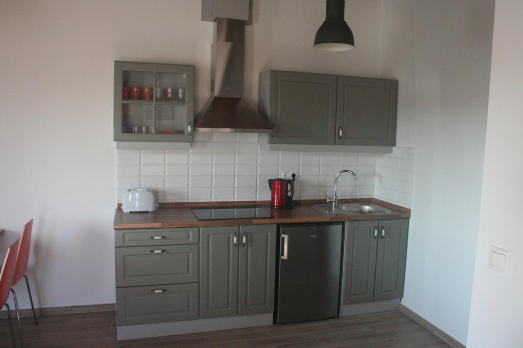 Malomko Apartman Zsira Экстерьер фото