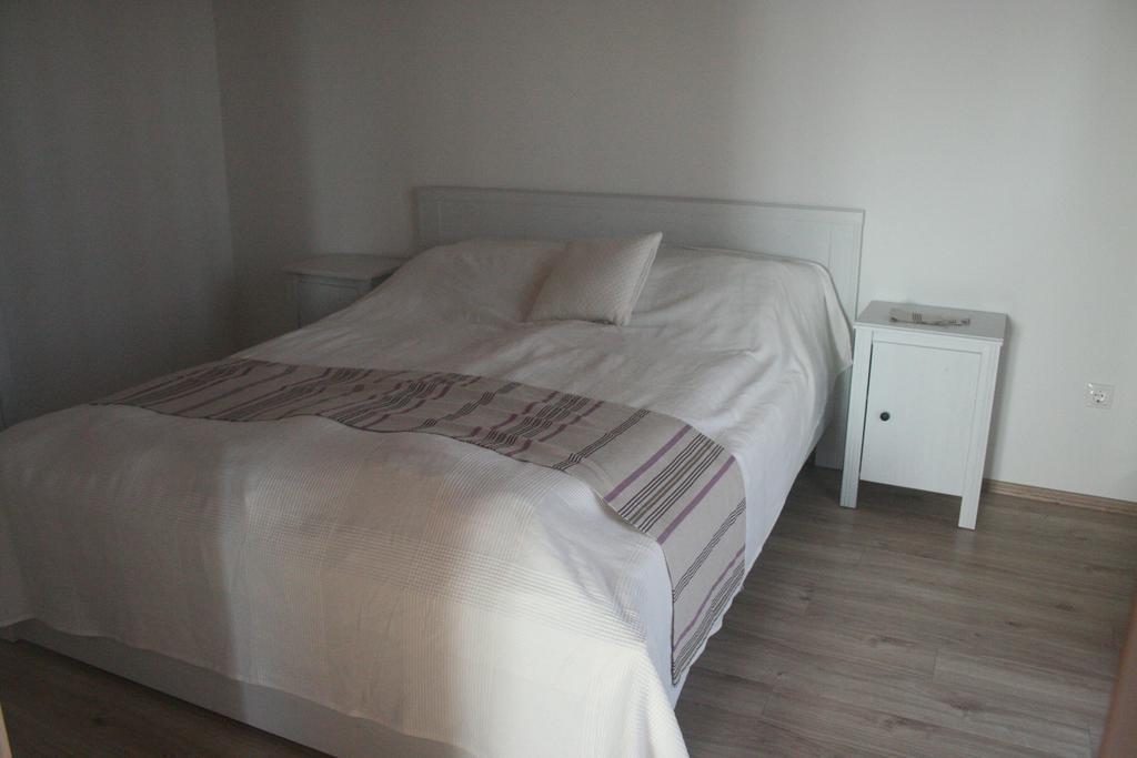 Malomko Apartman Zsira Экстерьер фото